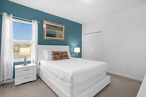 Upstay - Family Resort Home w Pool Cinema Games