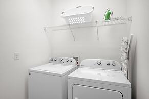 Upstay - Family Resort Home w Pool Cinema Games