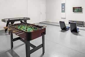Upstay - Family Resort Home w Pool Cinema Games