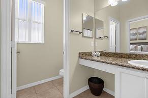 Upstay - New Home Near Disney w Private Pool BBQ