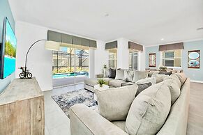 Upstay - Storey Lake Home w Pool - Hot Tub - Games