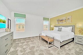 Upstay - Storey Lake Home w Pool - Hot Tub - Games