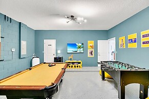 Waterfront Pet-friendly Home w Pool-spa-games-bbq