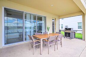 Waterfront Pet-friendly Home w Pool-spa-games-bbq