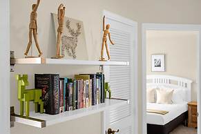 Spacious Home w Garden BBQ and Games at Golf Club