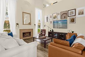 Spacious Home w Garden BBQ and Games at Golf Club