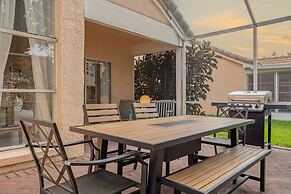 Spacious Home w Garden BBQ and Games at Golf Club