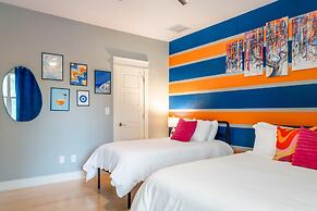 Upstay - East Austin Home w Yard Games Fire Pit