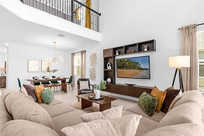 Upstay - Modern Luxury Home w Pool Spa Resort