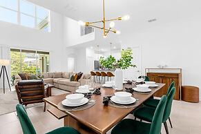 Upstay - Modern Luxury Home w Pool Spa Resort