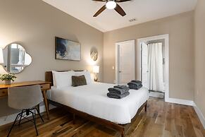 Upstay - Newly Built Modern Home w Private Pool