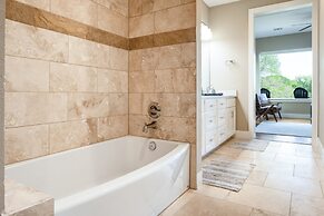 Upstay - Newly Built Modern Home w Private Pool