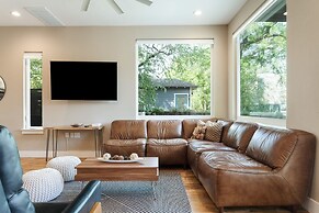 Upstay - Newly Built Modern Home w Private Pool