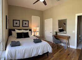 Upstay - Newly Built Modern Home w Private Pool