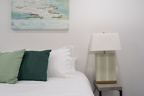 Upstay - Multiple Patio Decks Fenced-in Yard BBQ