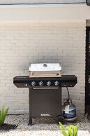 Upstay - Multiple Patio Decks Fenced-in Yard BBQ