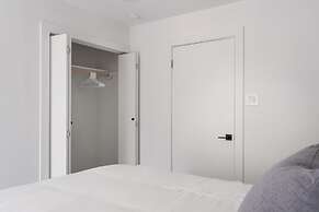 Upstay - Multiple Patio Decks Fenced-in Yard BBQ