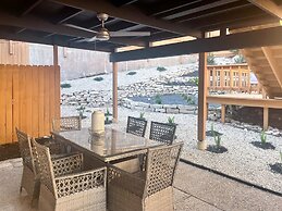 Upstay - Multiple Patio Decks Fenced-in Yard BBQ