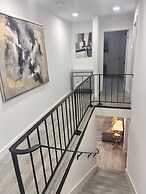 Upstay - Multiple Patio Decks Fenced-in Yard BBQ