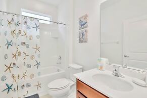 Waterfront Family Mansion w Pool BBQ Games Room