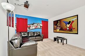 Waterfront Family Mansion w Pool BBQ Games Room