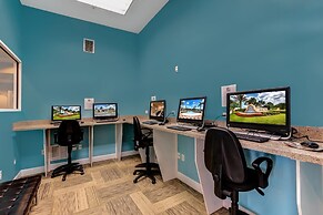 16-guest Lakefront Home w Pool-cinema-games