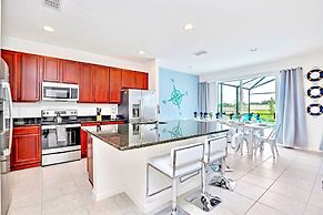 16-guest Lakefront Home w Pool-cinema-games