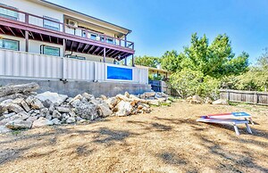 Upstay - Lakeside Getaway - Pool Hot Tub Games