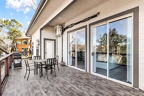 Upstay - Lakeside Getaway - Pool Hot Tub Games