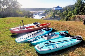 Upstay - Lakeside Getaway - Pool Hot Tub Games