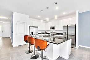 Upstay - Pet-friendly 20guest Home w Pool Hot Tub