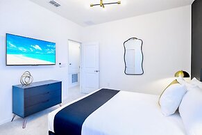 Upstay - 18-guest Mansion w Pool Games Cinema