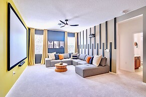 Upstay - 18-guest Mansion w Pool Games Cinema