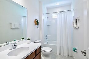 Upstay - 18-guest Mansion w Pool Games Cinema