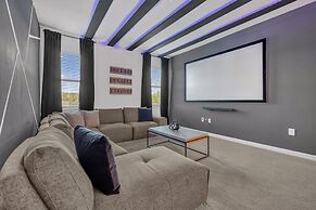 Upstay - 20-guest-all-theme-rooms-pool-spa-theatre