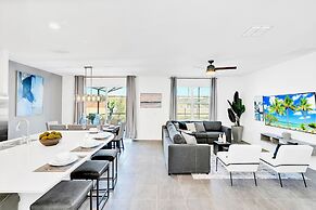 Upstay - 20-guest-all-theme-rooms-pool-spa-theatre