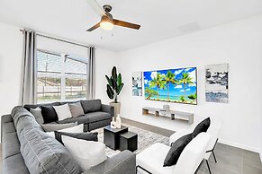 Upstay - 20-guest-all-theme-rooms-pool-spa-theatre