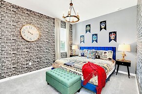 Upstay - 20-guest-all-theme-rooms-pool-spa-theatre