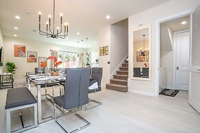 Upstay - Disney Themed House - Sleeps 16