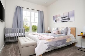 Upstay - Disney Themed House - Sleeps 16