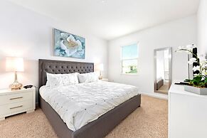 20 Guest Family-friendly Mansion at Sonoma Resort