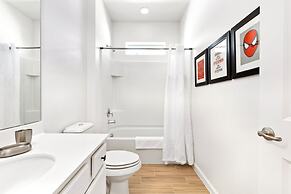 20 Guest Family-friendly Mansion at Sonoma Resort