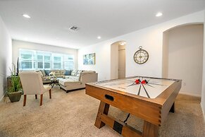 20 Guest Family-friendly Mansion at Sonoma Resort