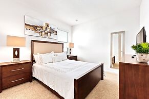 20 Guest Family-friendly Mansion at Sonoma Resort