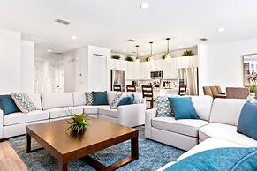 20 Guest Family-friendly Mansion at Sonoma Resort