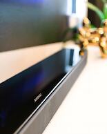 5 000 SQ FT Private 10br Compound DT 6 Min Drive