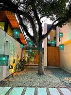 Eastside Mansion Pool Rainey St 7 min Drive