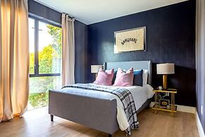 Eastside Mansion Pool Rainey St 7 min Drive