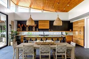 Eastside Mansion Pool Rainey St 7 min Drive