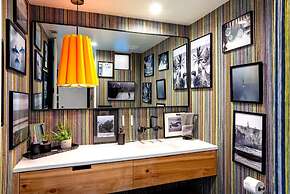 Eastside Mansion Pool Rainey St 7 min Drive